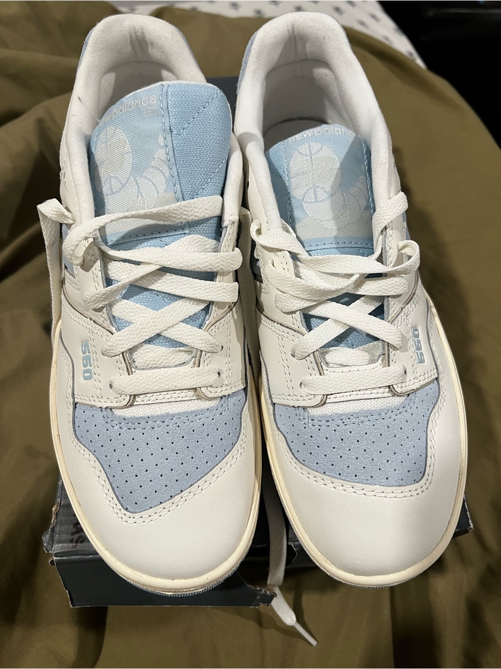 New Balance White and Light Blue Kids 550 Sneakers